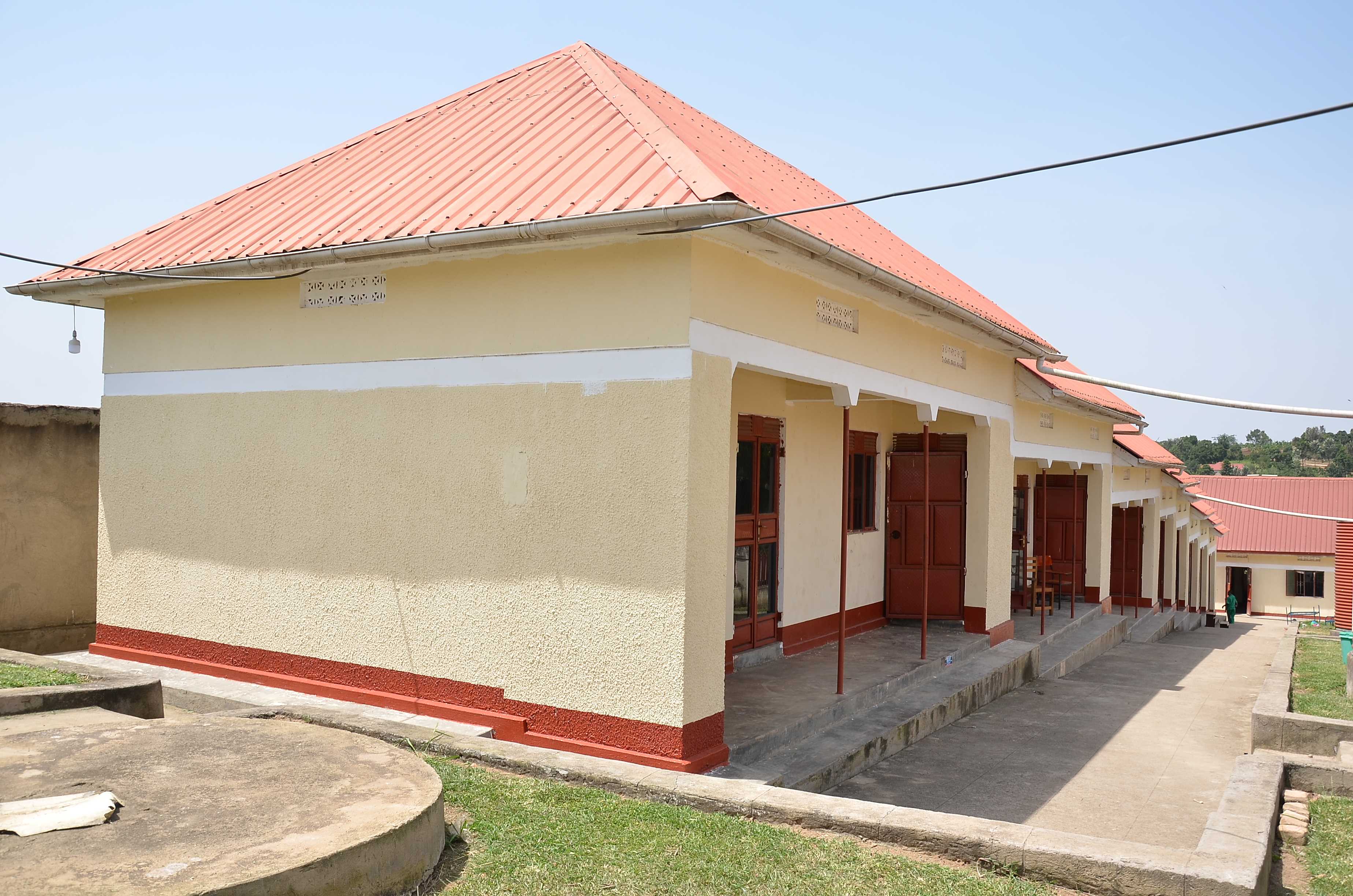 Group of KSNM graduates celebrating